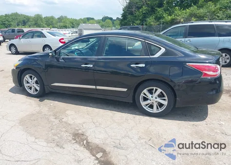 2015 Nissan Altima 2.5 Sv z USA, uszkodzony, nr VIN 1N4AL3AP6FC153567